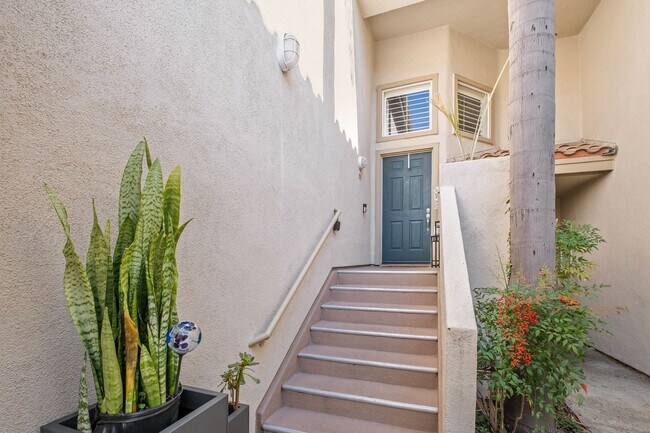 Photo - Palm Court Furnished Delight!