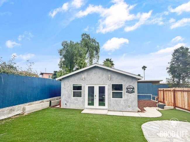 Building Photo - Great 1B/1BA in Fox Canyon! Unit 4933 (ADU) Rental