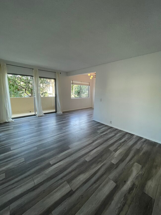 Unit 3 - 1030 Idaho Ave