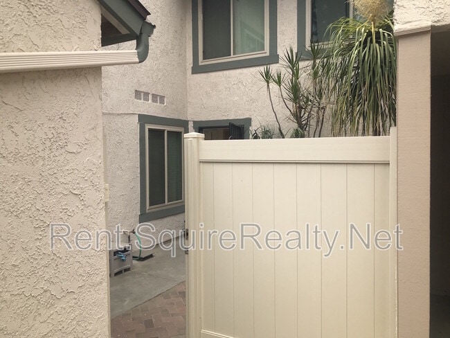 Photo - 779 N Sequoia Ln