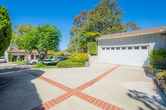 Photo - 4020 Vía Picaposte