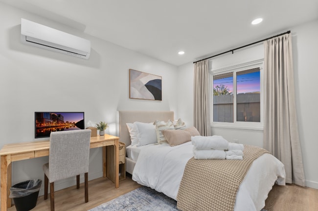 Photo - 4442 Clairemont Dr Unit 4440