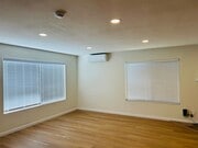 Photo - 2811 E 11th St