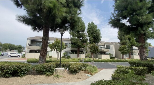 Photo - 160 N Richmont Dr