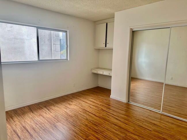 Photo - 11843 Dorothy St Unit 5