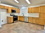 Photo - 3060 Christina St