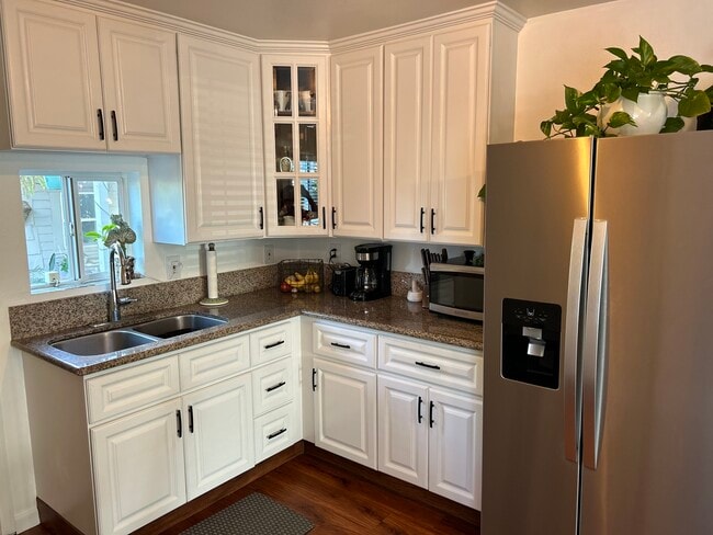 Photo - 3570 Caspian Ave