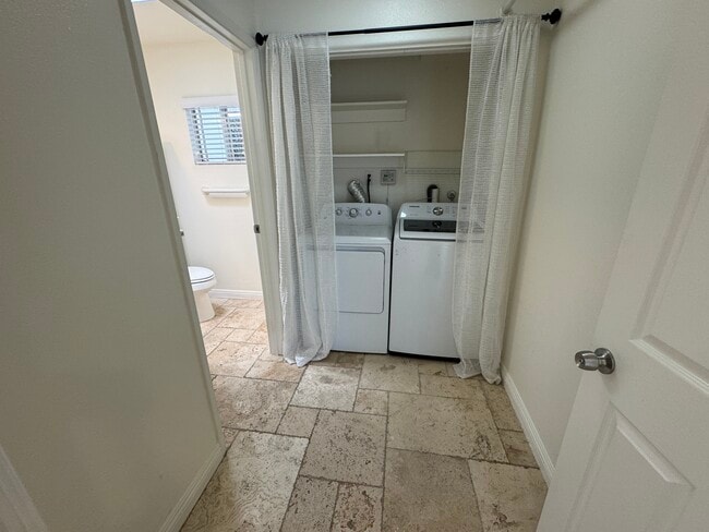 Photo - 1121 Calle Tulipan