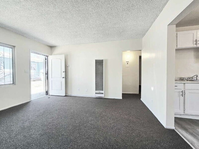 Photo - 231 E 89th St