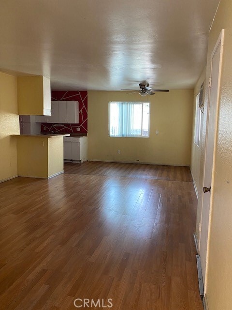 Building Photo - 14767 Erwin St Unit 6