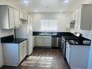 Photo - 3 Bedroom 2 Bathroom Home!