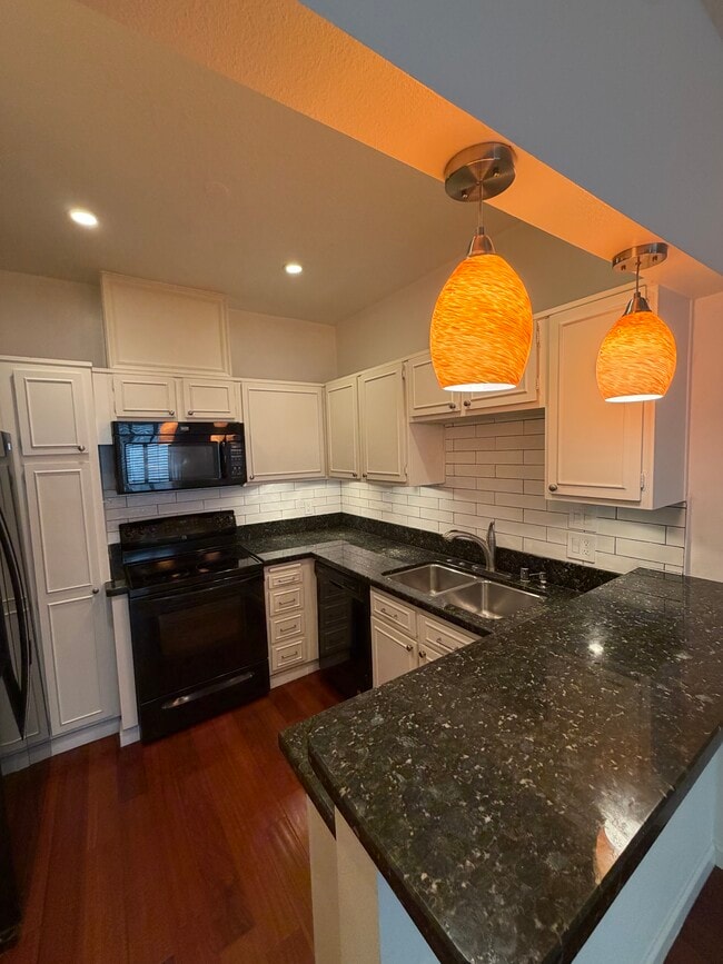 Photo - 8960 Cynthia St Unit 103