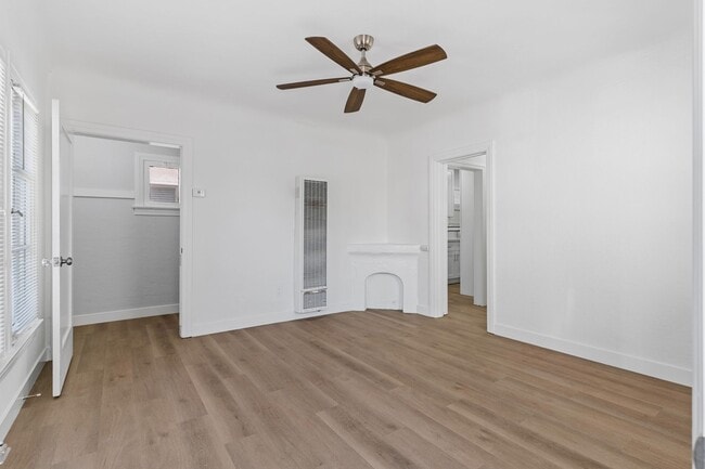 Building Photo - 1109 Loma Ave Rental