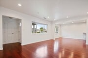 Photo - 1776 N Niagara St House