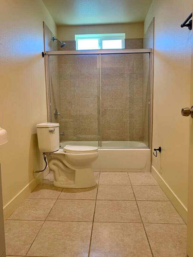 Photo - 1417 W 81st St Unit 1417