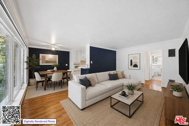 Building Photo - 1520 Hayworth Ave Unit 4