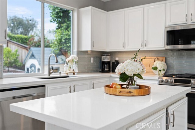 Photo - 19 Radiance Ln House