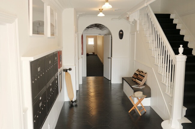 Building Lobby - 29 Navy Creative Lofts