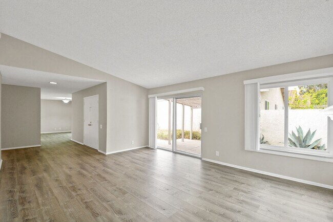 Photo - Beautiful Single-Level Detached Home in Villa Pacifica For Lease