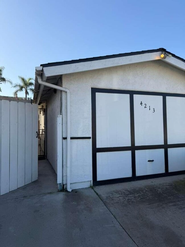 Photo - 4213 Marzo St