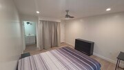 Photo - 10422 S Broadway