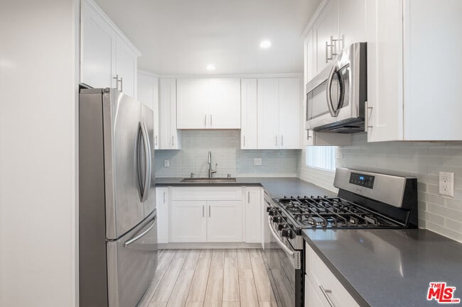 Photo - 1024 Maple St Unit 1