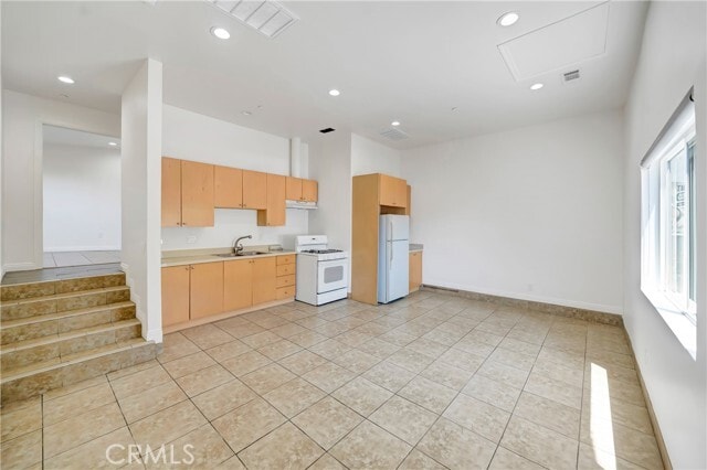 Photo - 10163 Petit Ave