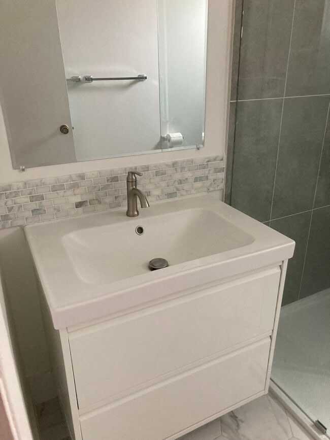 Photo - 2027 Federal Ave