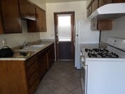 Photo - 504 1/2 W. Walnut #A Unit 504 1/2 W. Walnut #A