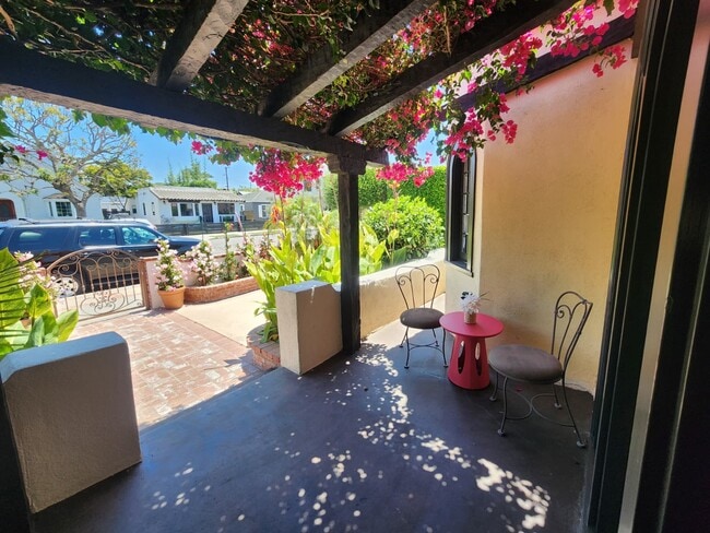 Photo - 3109 Stanford Ave