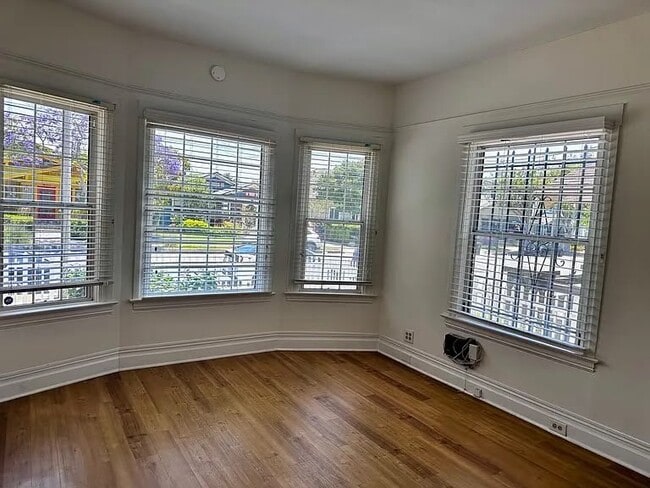 Photo - 265 Lindero Ave