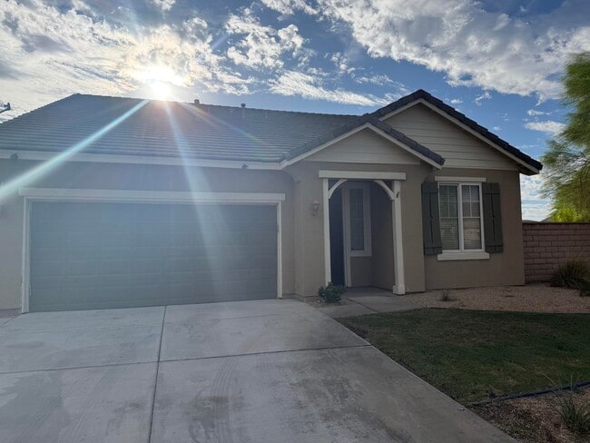 Photo - 37480 Haweswater Rd