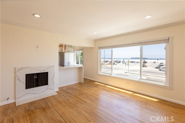 Building Photo - 5267 E Ocean Blvd