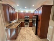 Photo - Charming 2-Bedroom Townhome in Valencia wi...