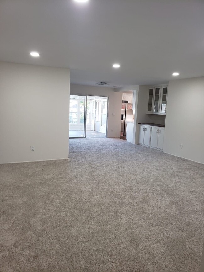 Photo - 1907 Clover Way