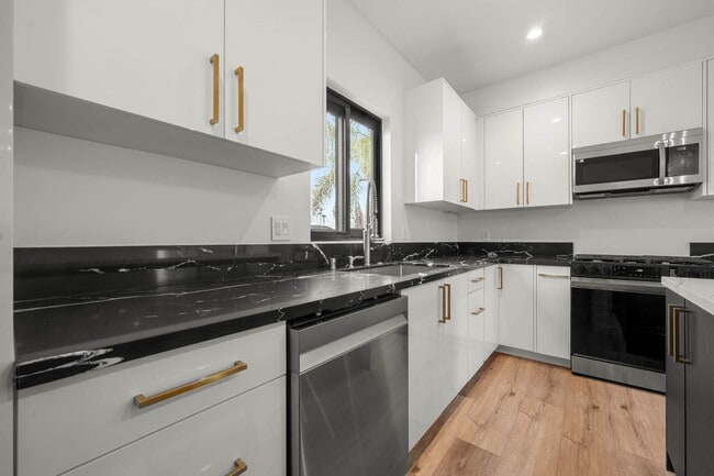 Photo - 1920 S Sherbourne Dr Unit 1920