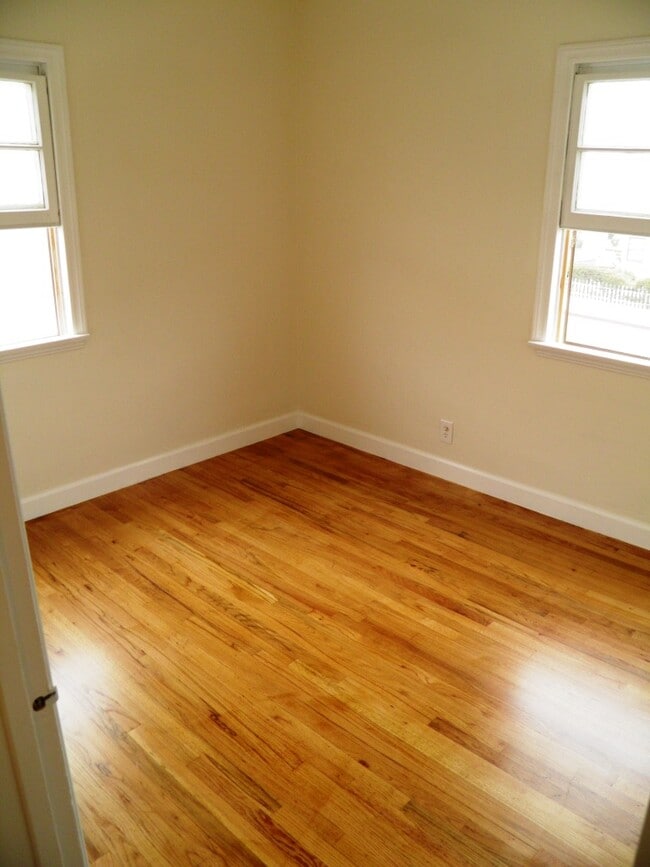 Photo - 1031 Ocean Park Blvd Unit 4.1