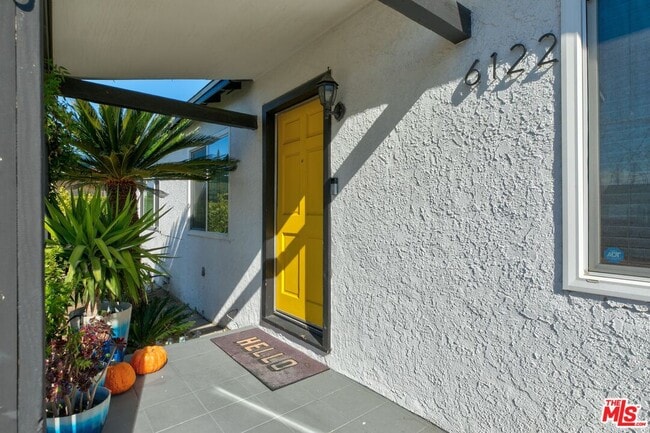 Photo - 6122 Satsuma Ave