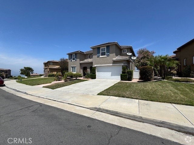 Building Photo - 16034 Skyridge Dr Rental