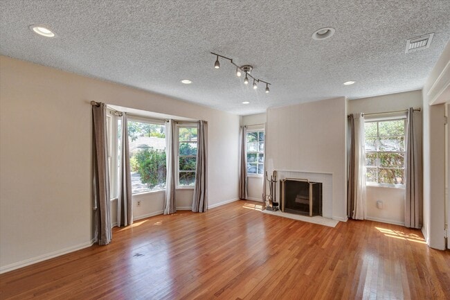 Photo - 2511 Castle Heights Ave