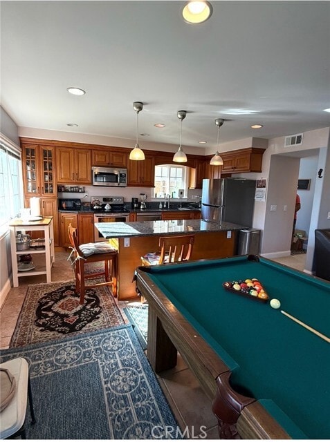 Building Photo - 2367 Elden Ave