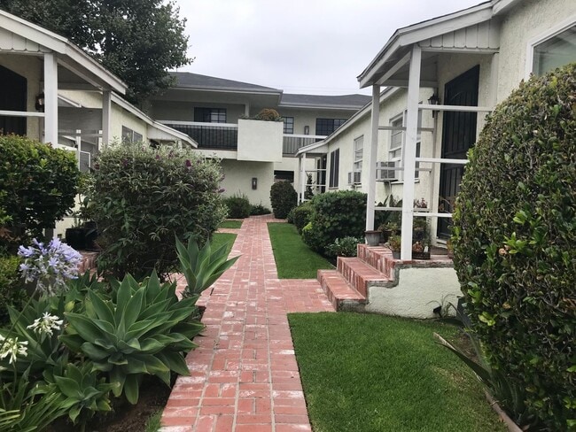 Photo - Bright and airy updated second floor Studio, 1 bathroom apartment Unit 405 #J