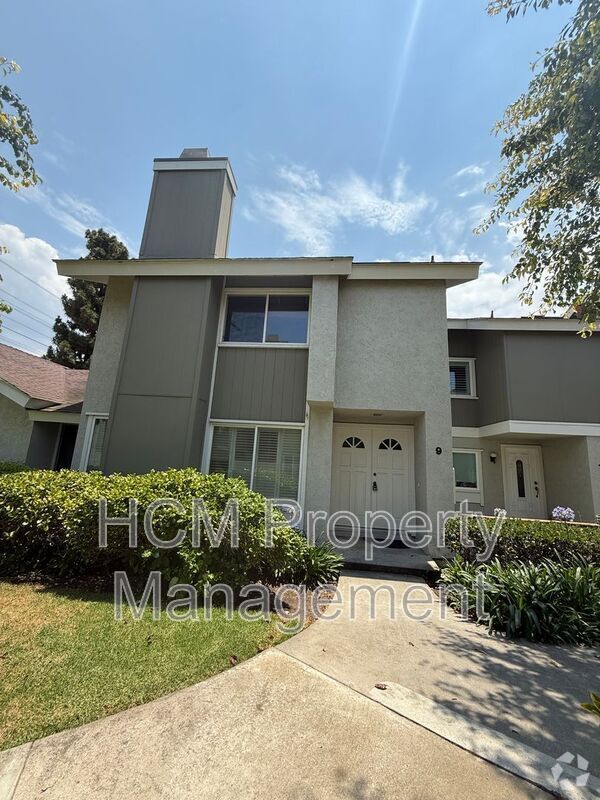 Building Photo - 9 Goldenbush Rental