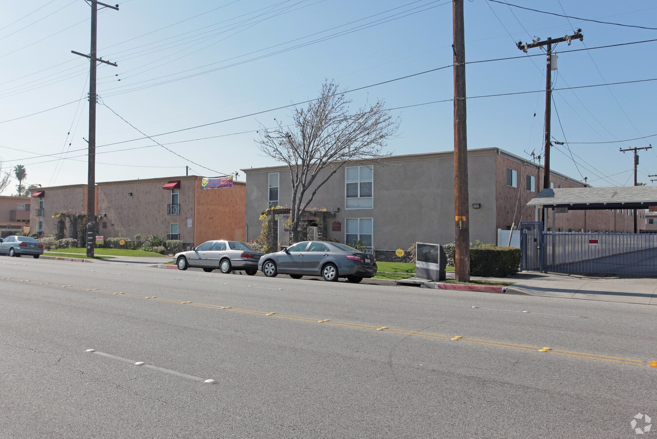 Woodruff Apartments - 229 Woodruff Apartments