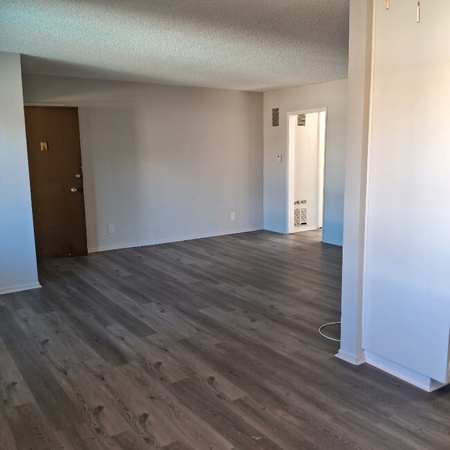 Photo - 4475 Rosewood Ave