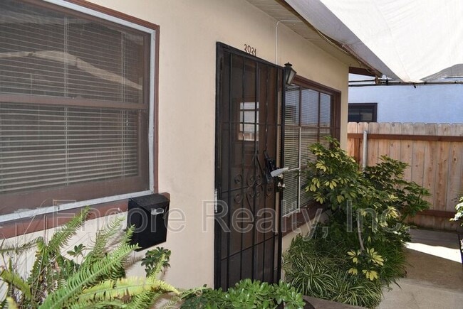 Photo - 3931 Mason St