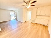Photo - 4661 Larwin Ave