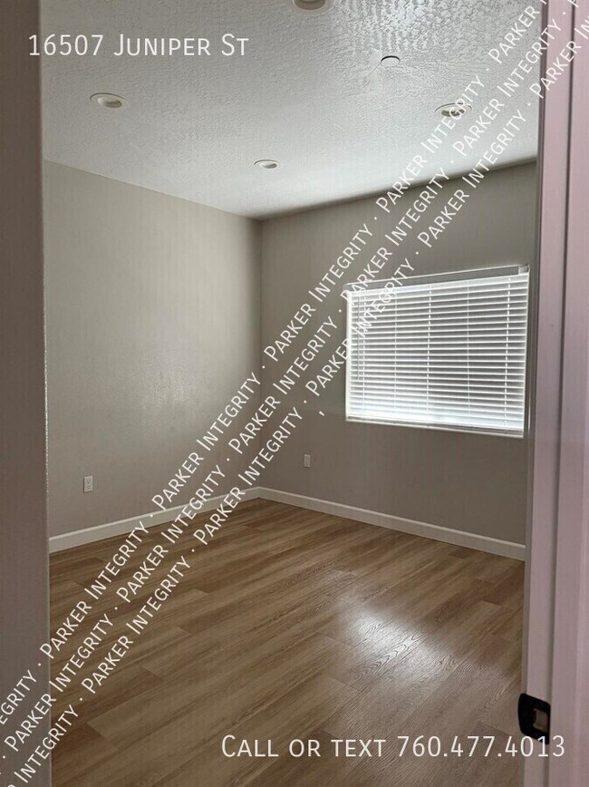 Photo - 16507 Juniper St