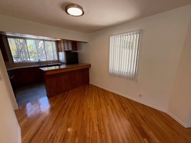 Photo - 4266 Fulton Ave Unit 1