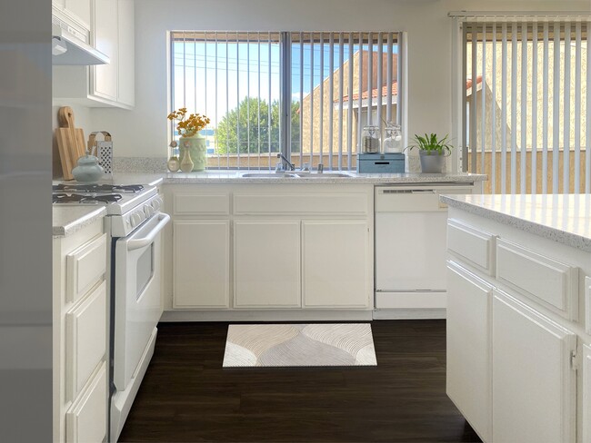 Photo - Amberwood Villas